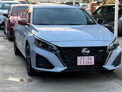 نیسان ئەلتیما